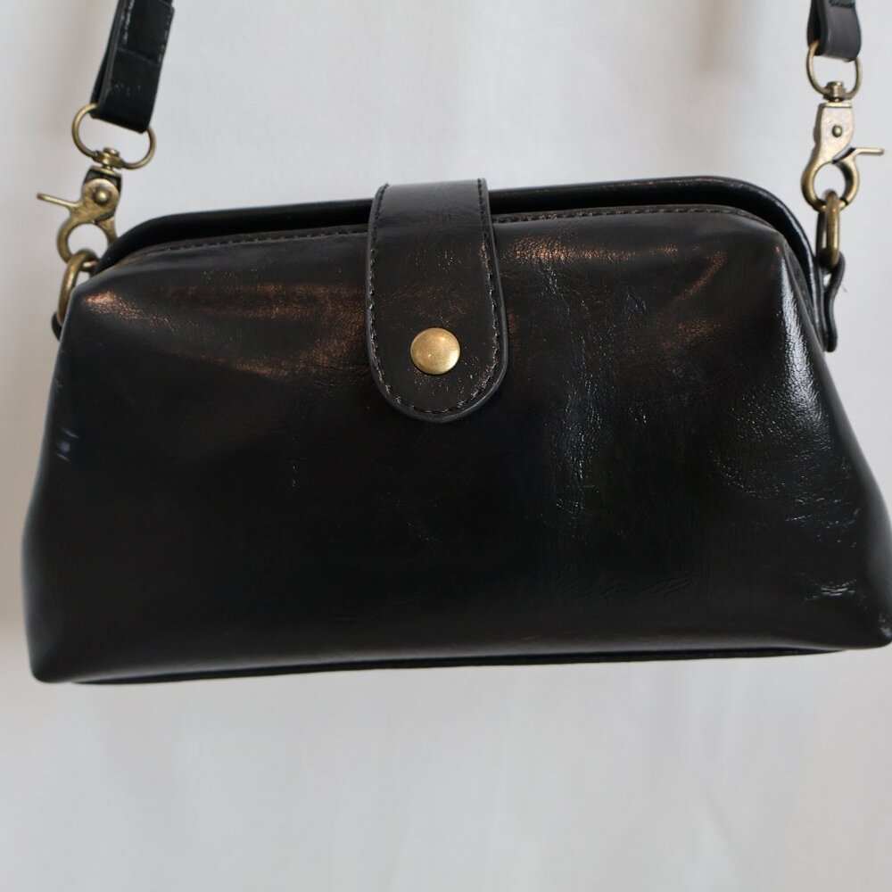 Vintage black purse
